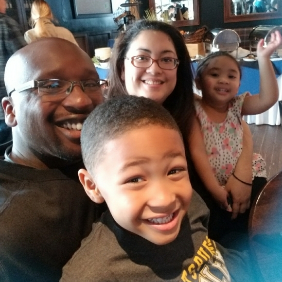 Meet your Posher, Charnelle - Picture 2 of 4